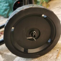 image client 1 Broyeur de Végétaux AIVOLT Vegetaux et Branches Électrique 2500W