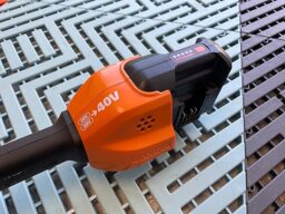 image client 1 Coupe Bordures sans fil WORX Nitro Pack WG173E.9