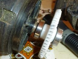 image client 10 Débroussailleuse sans fil BLACK+DECKER STC1820PCB XJ