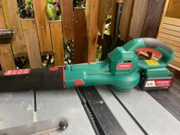 image client 10 Souffleur sans fil Hyecho Batterie 18v 4,0ah