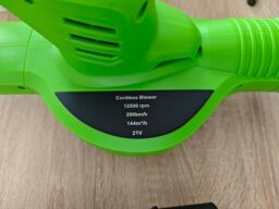 image client 10 Souffleur de Feuilles sans fil EagerMinds Souffleurs de