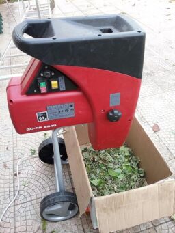 image client 2 Broyeur Végétaux Électrique Einhell GC RS 60 CB