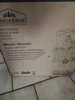 image client 2 Broyeur de Jardin Électrique Gardebruk de Végétaux et Branches Couteaux 3100W