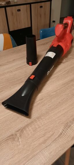 image client 3 Souffleur de Feuilles sans fil Outigo JBCF001