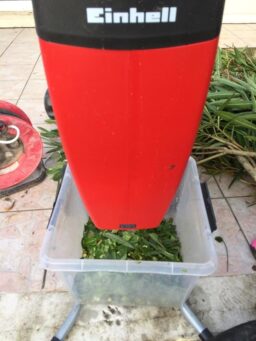 image client 4 Broyeur Végétaux Électrique Einhell GC RS 60 CB