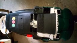 image client 6 Broyeur de Jardin À Turbine Bosch Axt 25 Tc