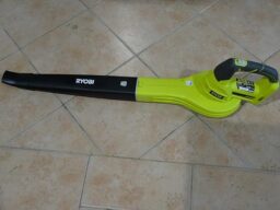 image client 7 Souffleur sans fil Ryobi One+ OBL1820S