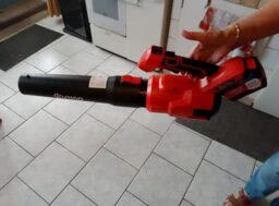 image client 7 Souffleur de Feuilles sans fil Outigo JBCF001