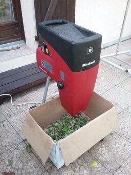 image client 8 Broyeur Végétaux Électrique Einhell GC RS 60 CB