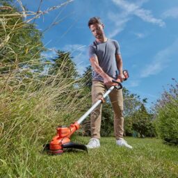 Image du fabricant 2 du BLACK+DECKER Coupe-Bordures 36V