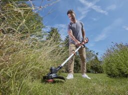 Image du fabricant 2 du BLACK+DECKER Coupe-Bordures Sans Fil