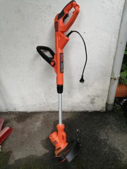 image client 1 Coupe Bordures Filaire Black+Decker Besta525 Qs