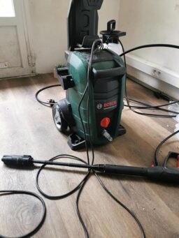 image client 1 Nettoyeur Haute Pression Bosch UniversalAquatak 135