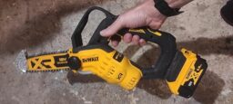 image client 1 Tronçonneuse Élagueuse sans fil Dewalt Xr Tools Dcmps520n Xj