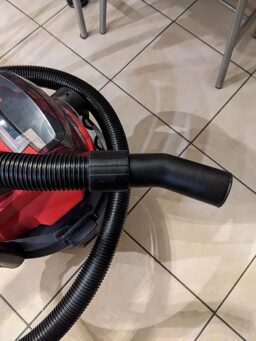 image client 1 Aspirateur Eaux et Poussières Einhell TC VC 18-15 Li Solo