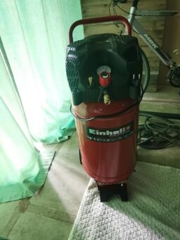 image client 1 Compresseur Vertical Électrique Einhell TC AC 240-50-10 OF