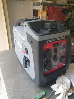 image client 1 Groupe électrogène portable Briggs & Stratton PowerSmart Series Inverter P2400