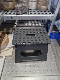 image client 1 Marchepied Pliable Homéa Men127at