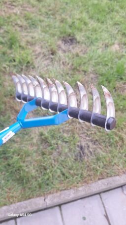 image client 1 Râteau Scarificateur Kotarbau de Coupe