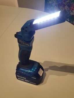 image client 1 Lampe Chantier Led Makita DML801 DEBDML801