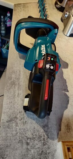 image client 1 Taille Haie sans fil Makita DUH502Z