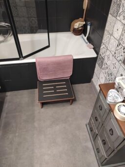 image client 1 Marchepied Adultes Seniors RayLove Bois Noyer