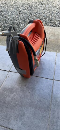 image client 1 Compresseur Portatif RevolutionAIR Hobby Miny Revo 425005