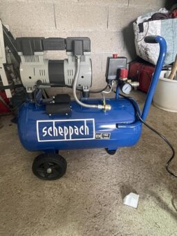 image client 1 Compresseur D'air Silencieux Scheppach HC26Si