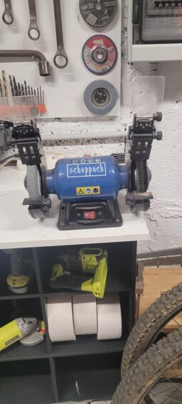 image client 1 Touret Mixte À Meuler et Brosse Scheppach SM200LB