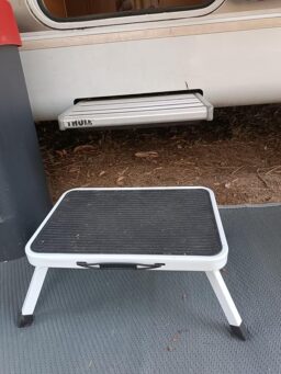 image client 1 Marchepied Pliable SONGMICS GSL01WT