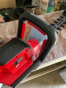 image client 1 Taille Haies sans fil Einhell GE CH 36-65 Li Solo