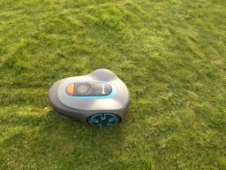 image client 1 Tondeuse Robot Connectée Gardena SILENO Minimo 500 M²