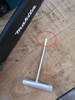 image client 1 Tronçonneuse D'élagage Makita DUC254Z sans fil