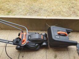 image client 10 Tondeuse À Gazon Électrique BLACK+DECKER BEMW351 QS