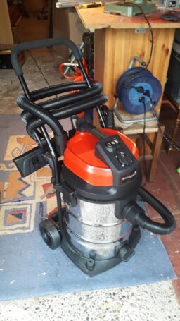 image client 10 Aspirateur Eau et Poussières Einhell TE VC 2230 sa