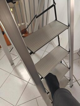 image client 10 Escabeau Pliant KINGRACK 3 Marches avec Main Courante