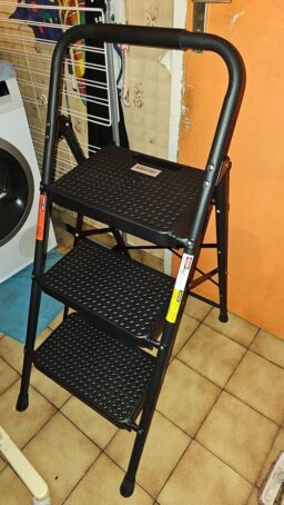 image client 2 Escabeau Pliable BONTEC 4 Marches avec Plateforme de Travail