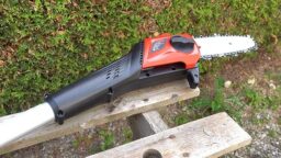 image client 2 Taille Haies TEENO Élagueur sur Perche et Haie Télescopique sans fil