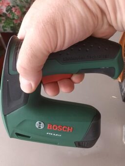 image client 2 Agrafeuse Électrique Bosch Ptk 3,6 Li