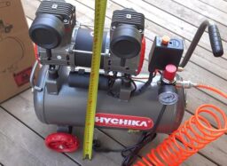 image client 2 Compresseur À Air Hychika Silencieux 24L