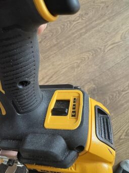 image client 2 Visseuse à Chocs DEWALT DCF850N XJ Compacte