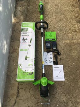 image client 2 Débroussailleuse sans fil Greenworks 2×24V Coupe Bordure