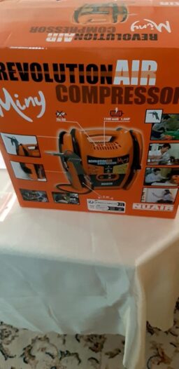 image client 2 Compresseur Portatif RevolutionAIR Hobby Miny Revo 425005