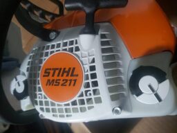 image client 2 Scie À Moteur Stihl MS 211