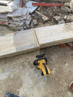 image client 3 Tronçonneuse Compacte DEWALT DCM565N XJ