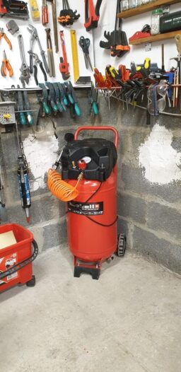 image client 3 Compresseur Vertical Électrique Einhell TC AC 240-50-10 OF