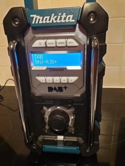 image client 3 Radio de Chantier Makita DMR112