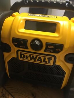 image client 3 Radio de Chantier Compacte DEWALT DCR020 QW