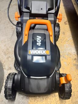image client 4 Tondeuse sans fil WORX WG779E