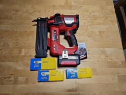 image client 4 Cloueuse sans fil Einhell FIxetto 18-50 N Solo